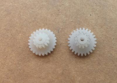 Originalt t.v., hjemmelavet t.h.